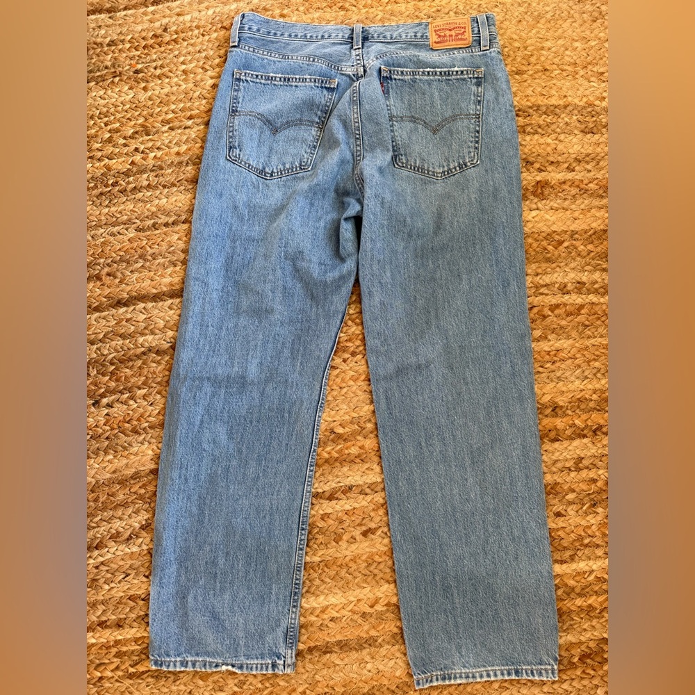 Levi’s Women’s Size 31 Waist Low Pro Straight Medium Wash Denim - Picture 5 of 11